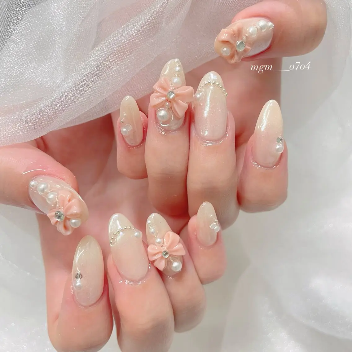 ネイル ハンドネイル ハンドケア MoON...❤︎ MeGuのネイルデザイン