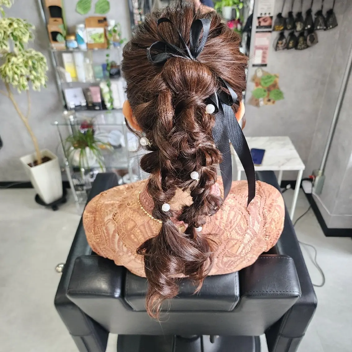 ヘアアレンジ 成人式 卒業式のヘアスタイル ESTELA... OHARA のヘアスタイル