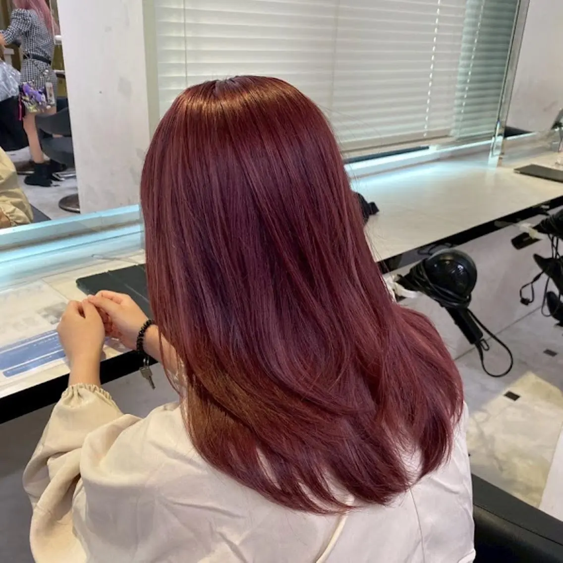 カラー 〈公式〉🪽 BABY上野🪽のヘアスタイル