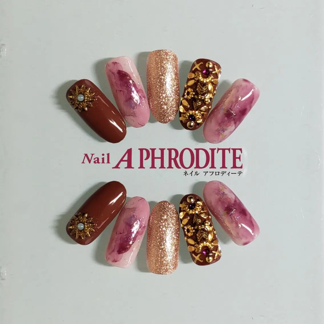 ネイル ジェルネイル ニュアンスネイル スカルプネイル ソフトジェル ネイルチップ ハンドネイル Nail Aphroditeのネイルデザイン