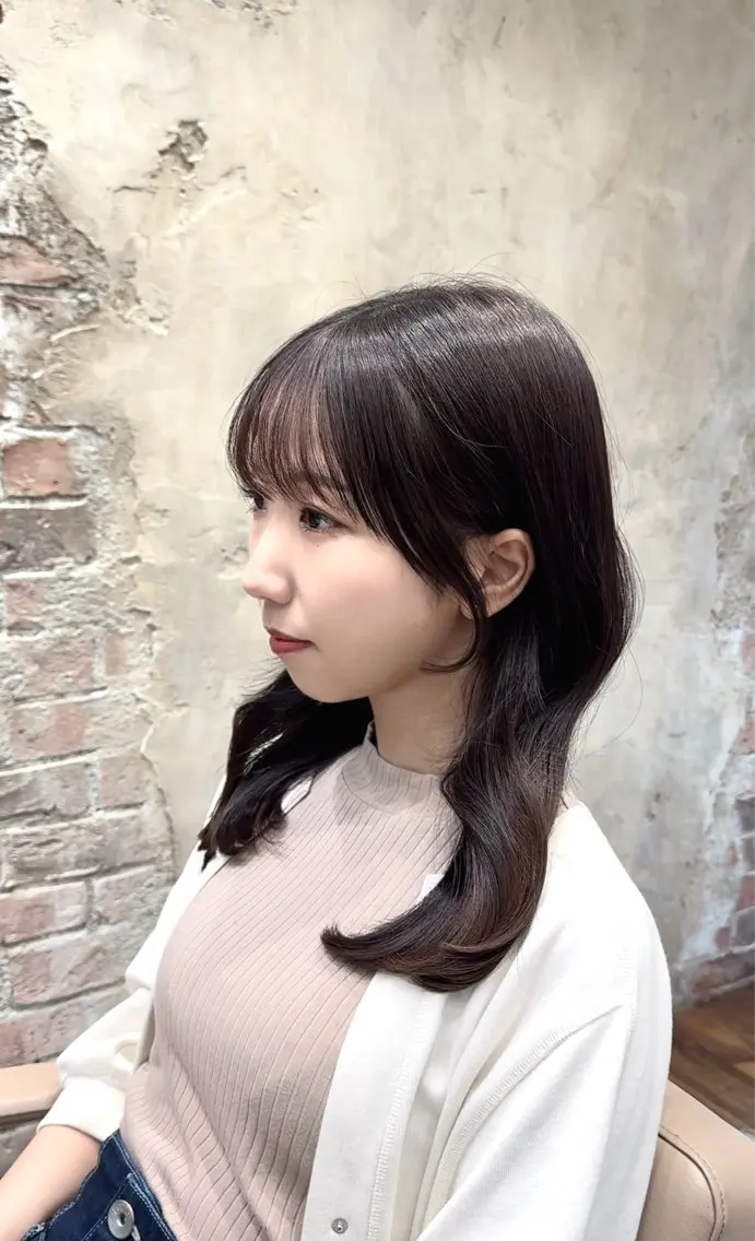 セミロング カット ヘアカラー トリートメント 新宿/レイヤー 顔周りカット溝手優太のヘアスタイル
