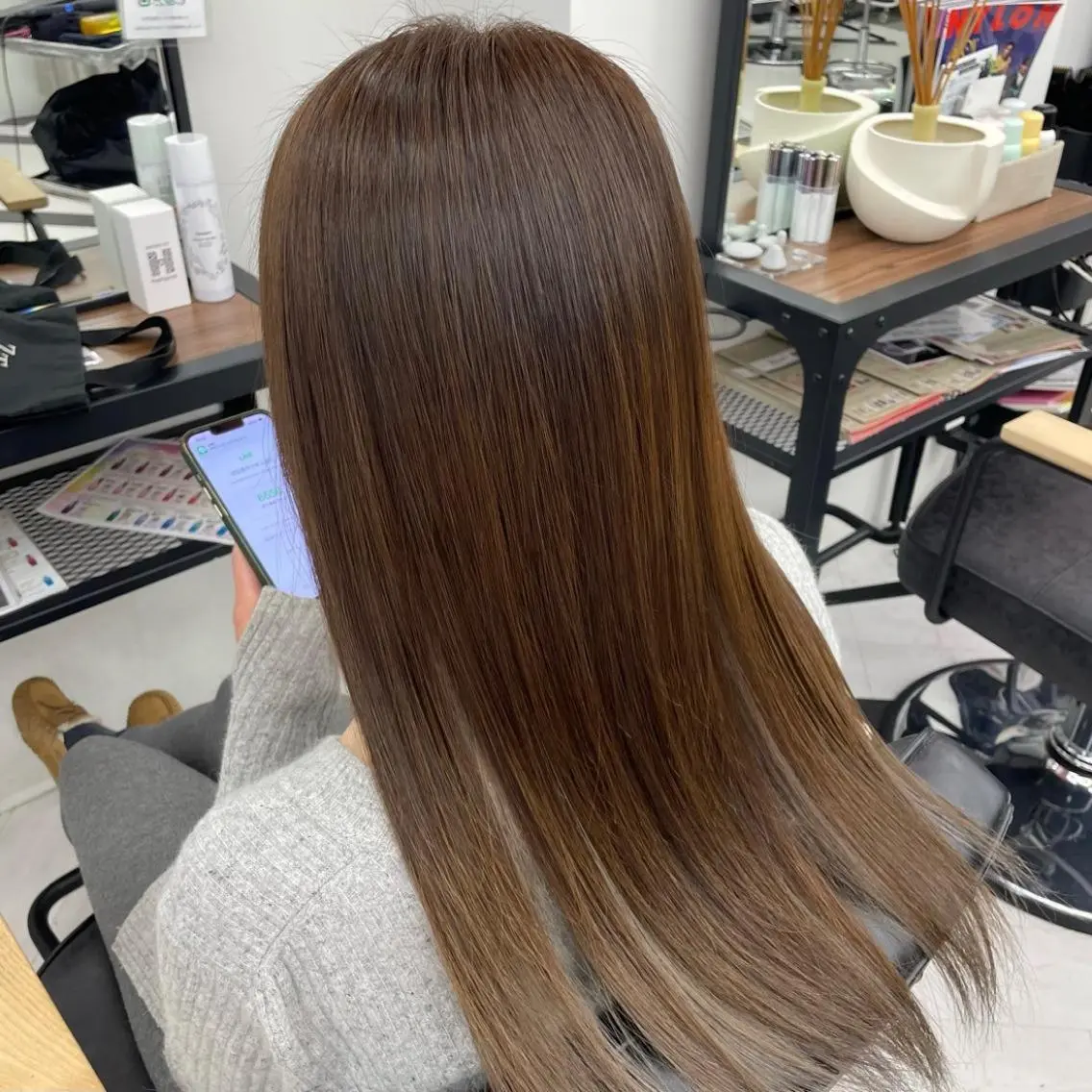 ショート カラー パーマ ヘアアレンジ メンズ キッズ ネイル マツエク・マツパ アイブロウ ブラウン mona/ ストレートスタイル✨のヘアスタイル