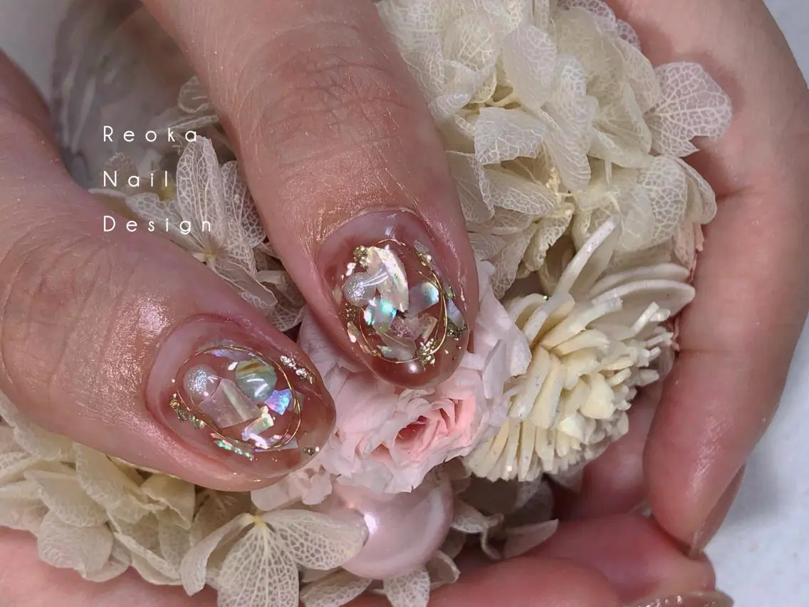 ミディアム ネイル アートネイル Blowe ニュアンスのネイルデザイン