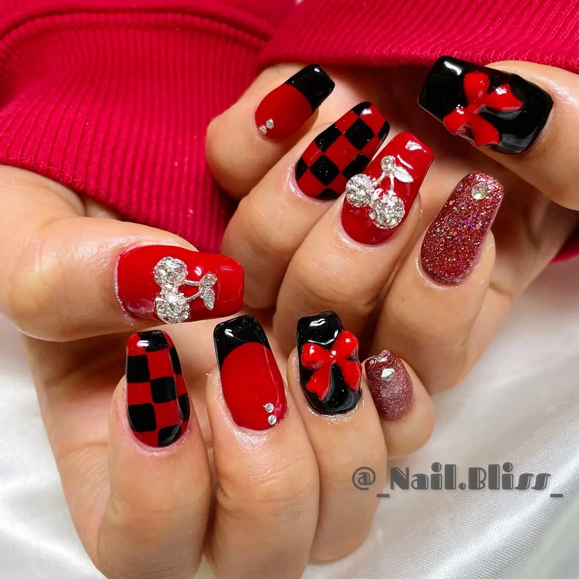 ネイル 持ち込み ハンドネイル NAIL BLISSのネイルデザイン