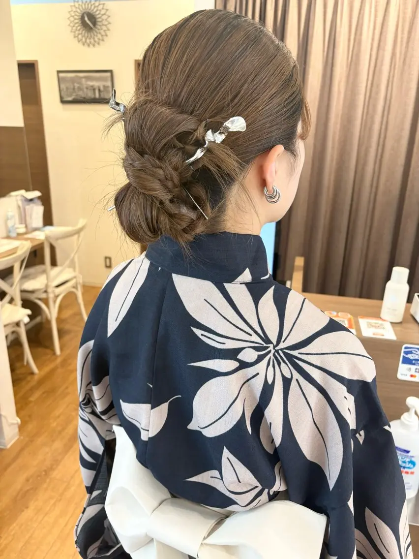 ヘアアレンジ ヘアセット アレンジ&ショート 💙YUKINOのヘアスタイル