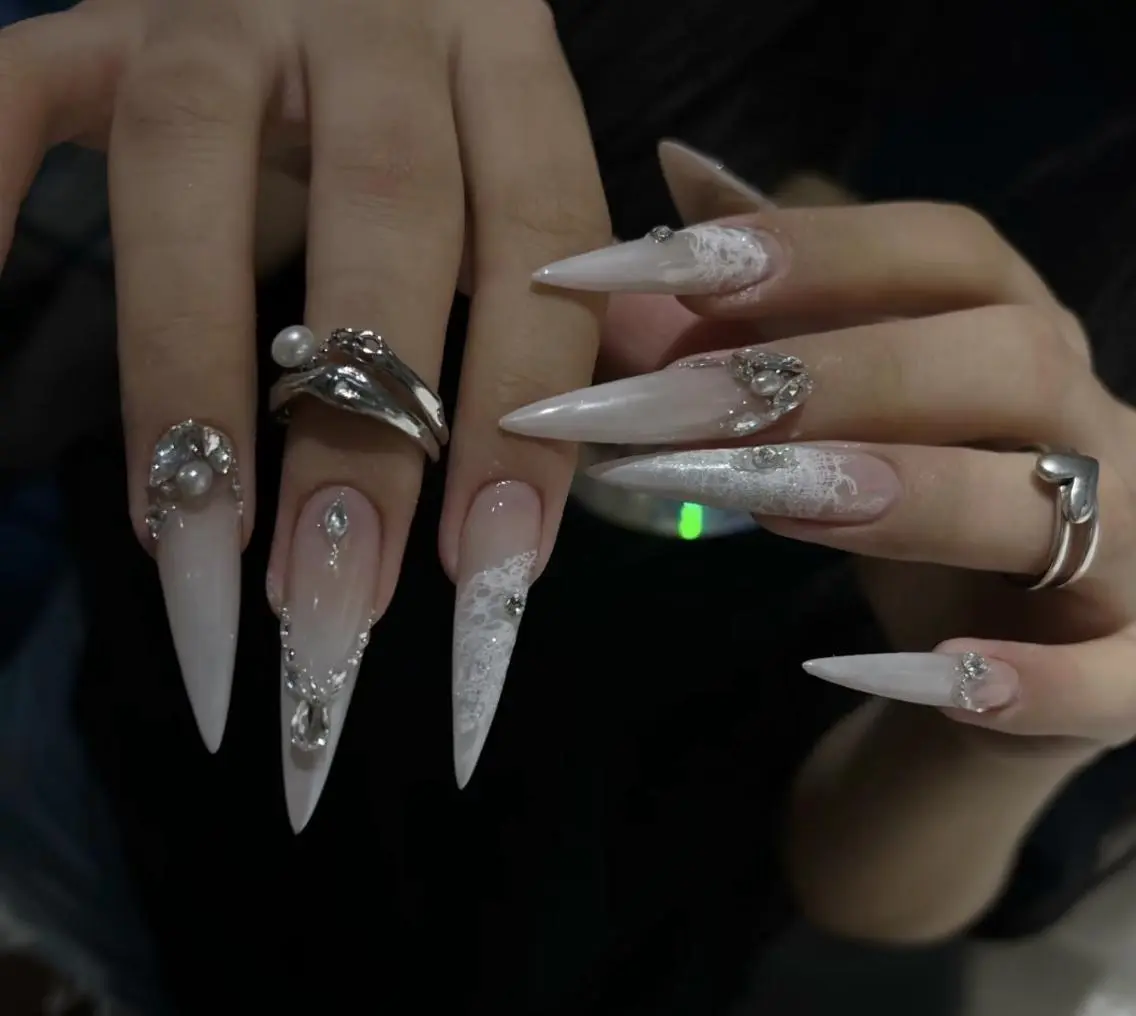 ネイル ハンドネイル Pure&Rich Nailのネイルデザイン