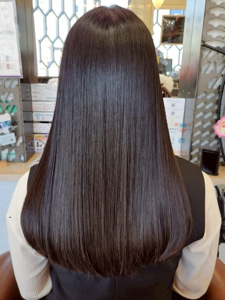 ロング トリートメント 佐藤 慈巳のヘアスタイル