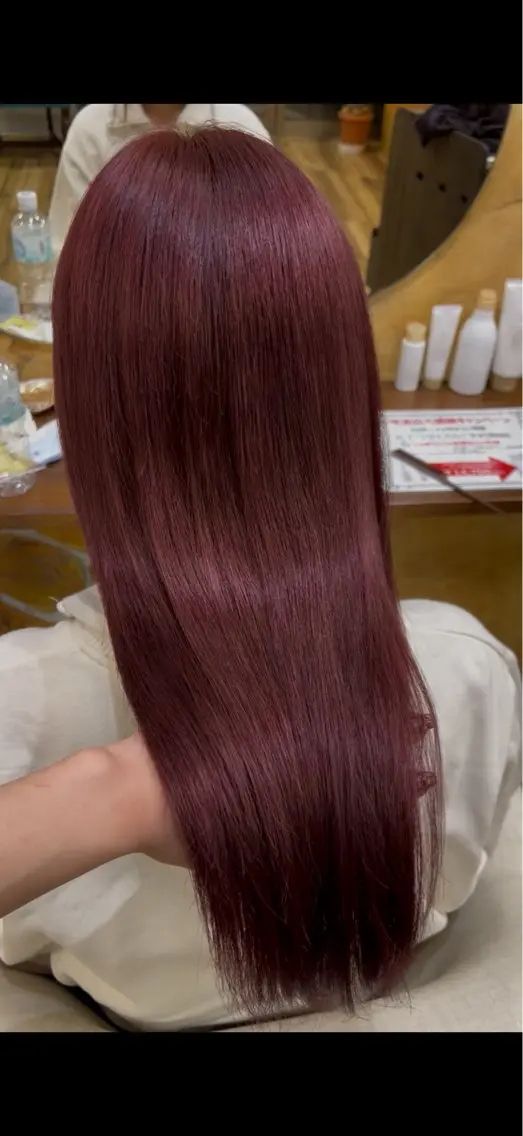 ロング カラー ブリーチ ピンクカラー 一戸 美緒のヘアスタイル