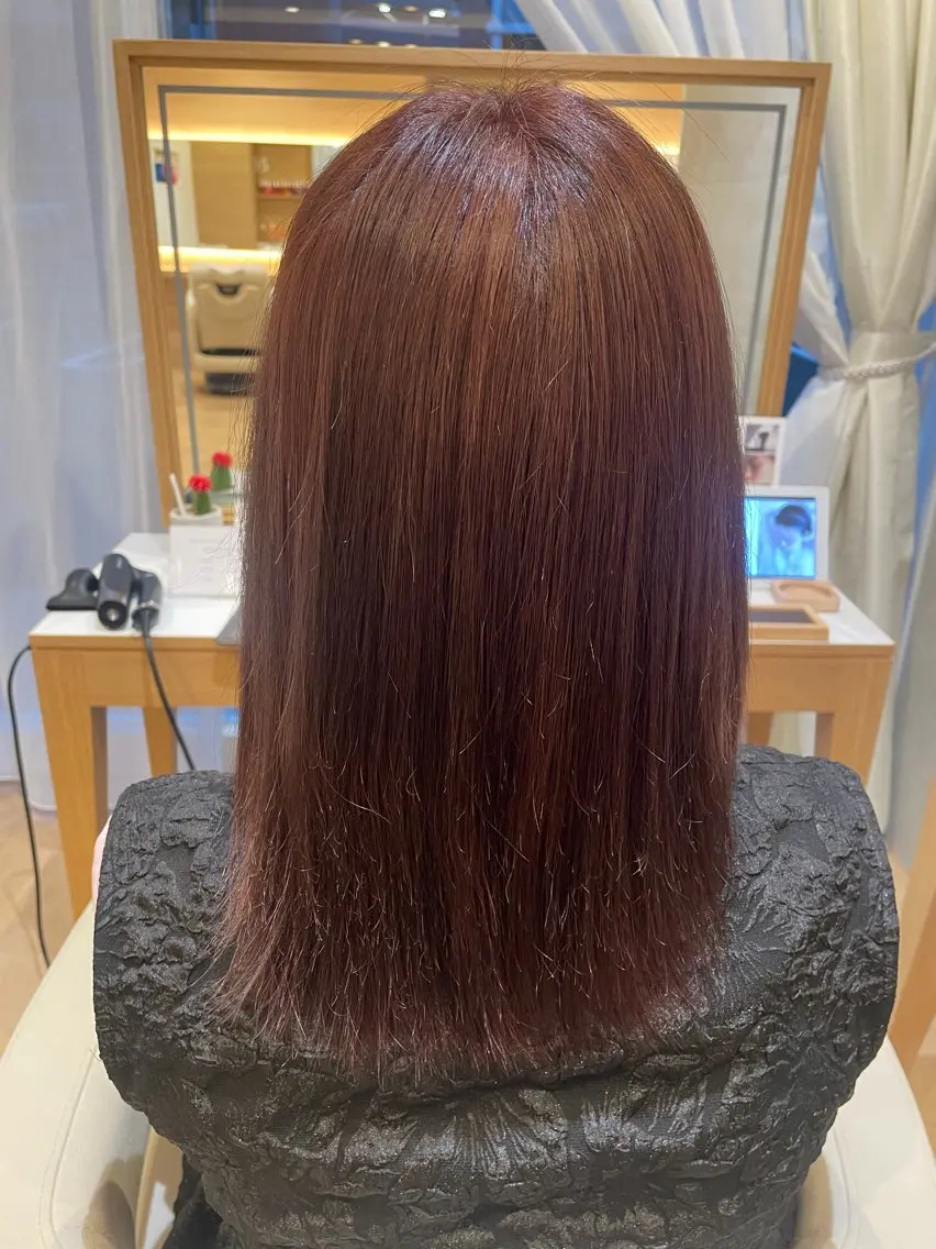 セミロング カラー ヘアカラー 山中 菜穂のヘアスタイル