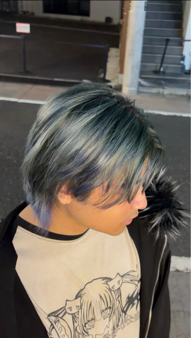 カラー メンズ デザインカラー ヘアカラー デザインカラー🌈 メイク💄ヒカリ🌟のヘアスタイル