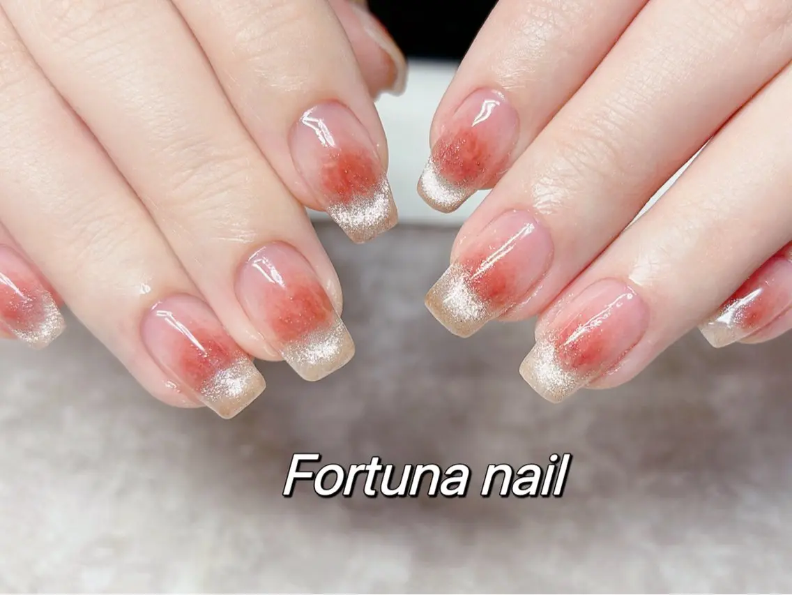 ネイル チークネイル Nail •Head スパFortunaのネイルデザイン