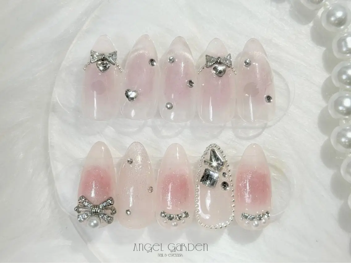 ネイル めぐ 💫ワンホンネイルのネイルデザイン