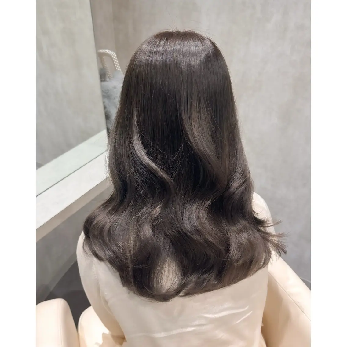 セミロング カラー ブリーチ ヘアカラー トリートメント miyu /トレンド カラー×艶髪のヘアスタイル