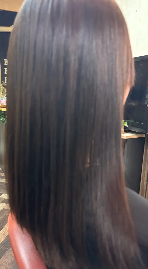 ロング タカダ ユウキのヘアスタイル
