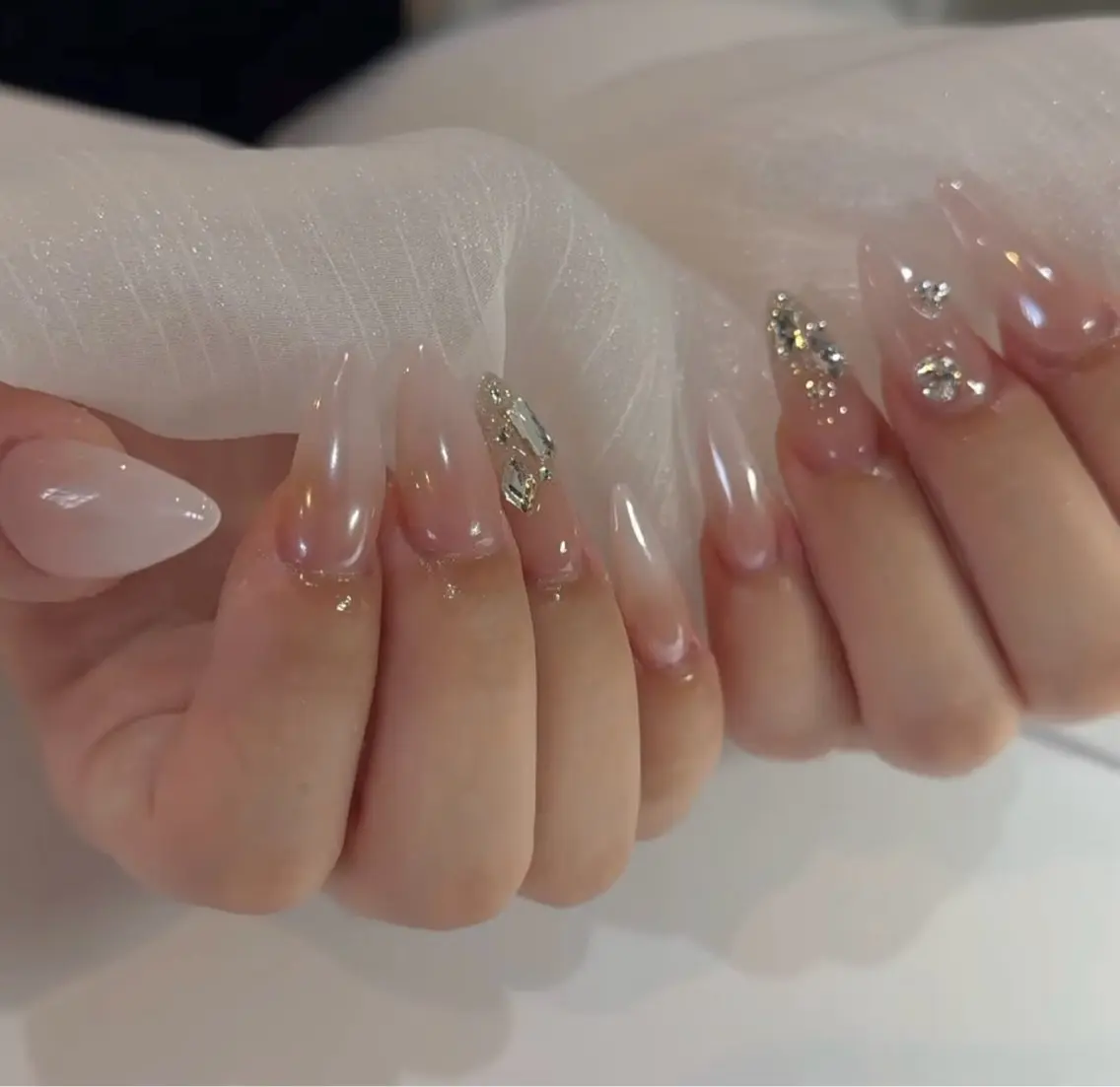 ネイル ハンドネイル NiJi Nailsのネイルデザイン