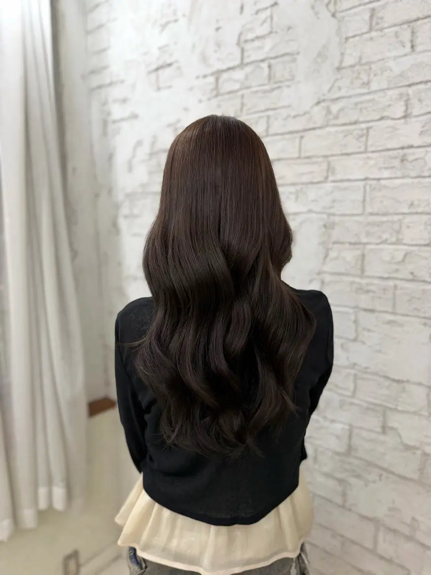 ロング ヘアカラー 🤍カラーモデル /RURI🩶のヘアスタイル