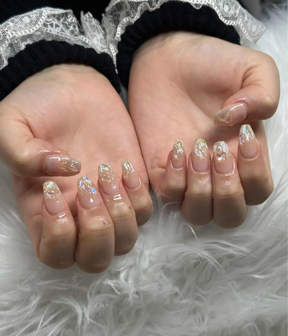ネイル オーロラネイル フレンチネイル ジェルネイル ハロウィン キラキラネイル H.baby Nail Salonのネイルデザイン
