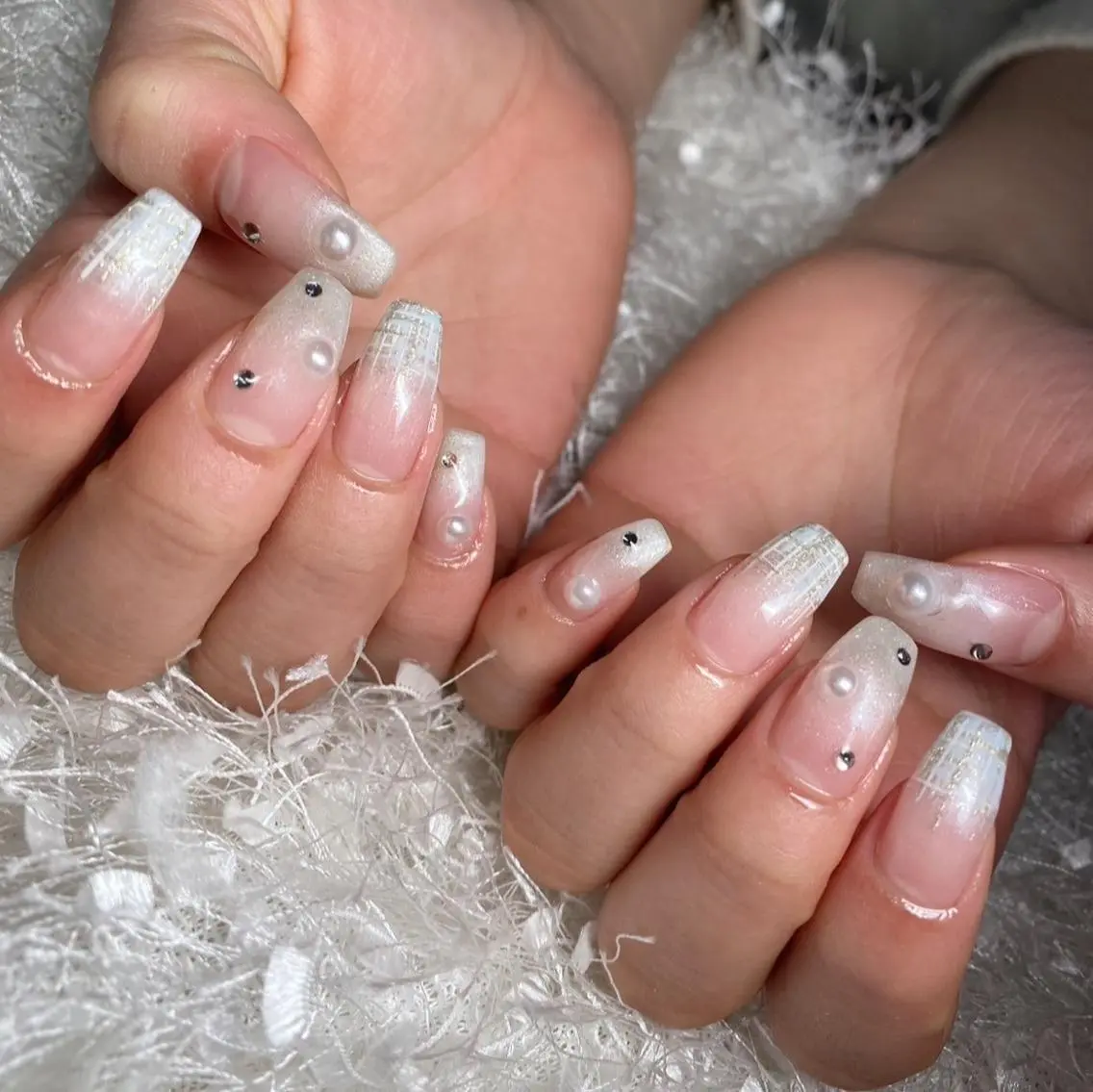 ネイル 長さ出し フレンチネイル ジェルネイル グラデーション 韓国ネイル ハンドネイル Nail&eye Belire 新宿のネイルデザイン