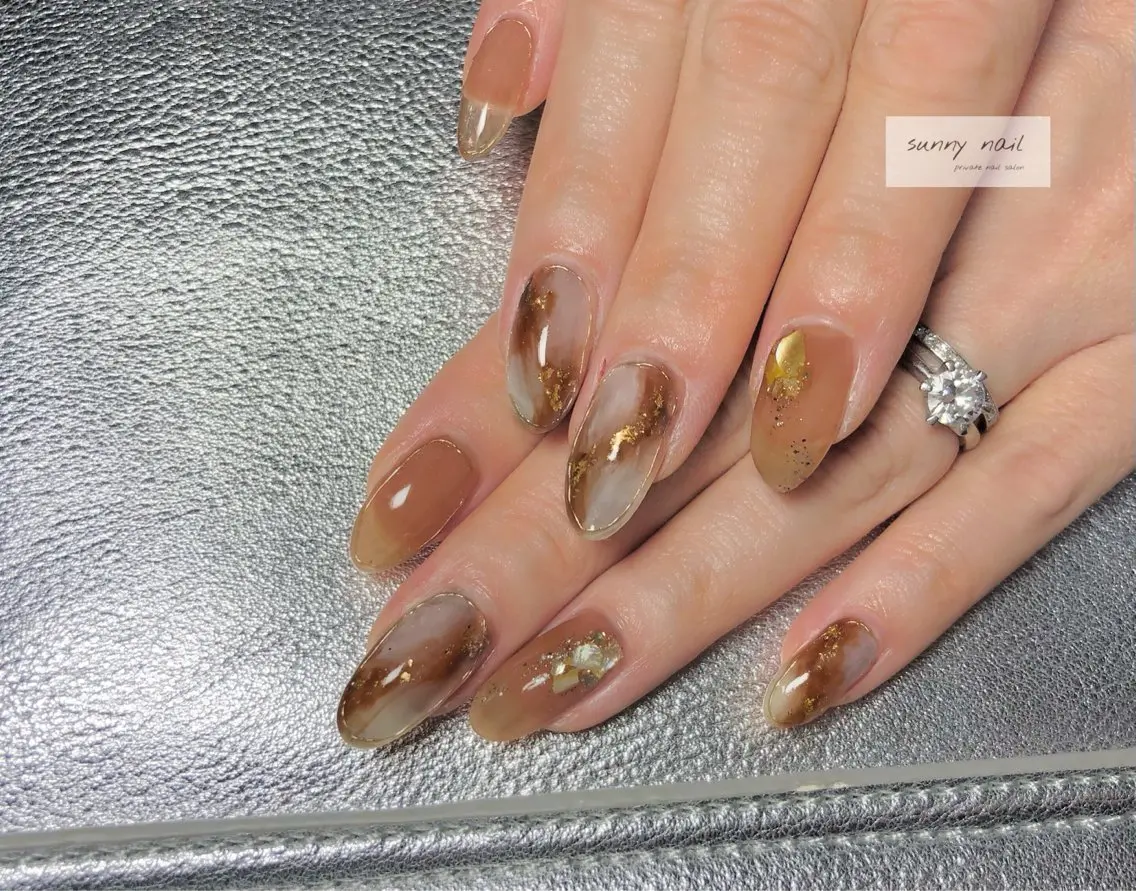 ネイル ブラウン ミラーネイル ニュアンスネイル sunny nailのネイルデザイン