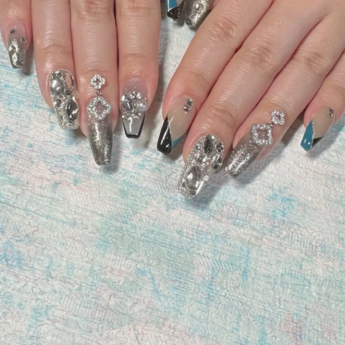 ネイル 成人式 あなたの日常へ➕α♪ しろくま nailのネイルデザイン