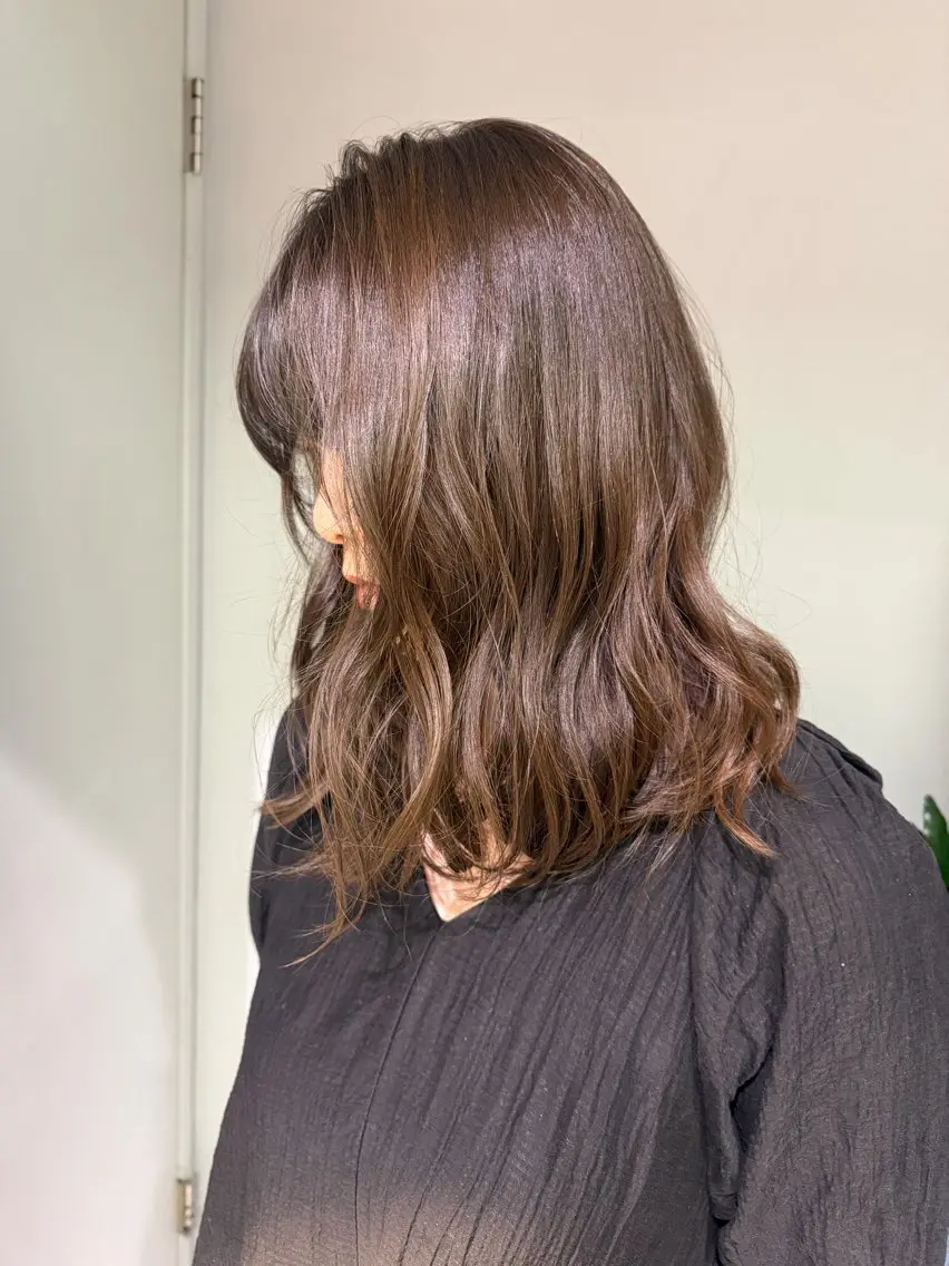 カラー ヘアカラー トリートメント hinaru .のヘアスタイル