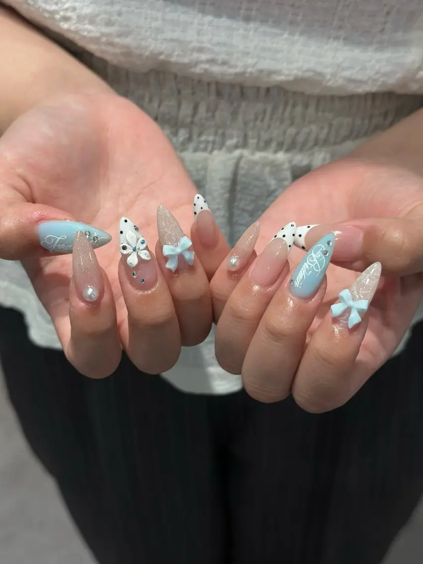 ネイル チークネイル ドット フレンチネイル グラデーション ハート ハンドネイル ハンドケア Eli Muse 新宿ネイルのネイルデザイン
