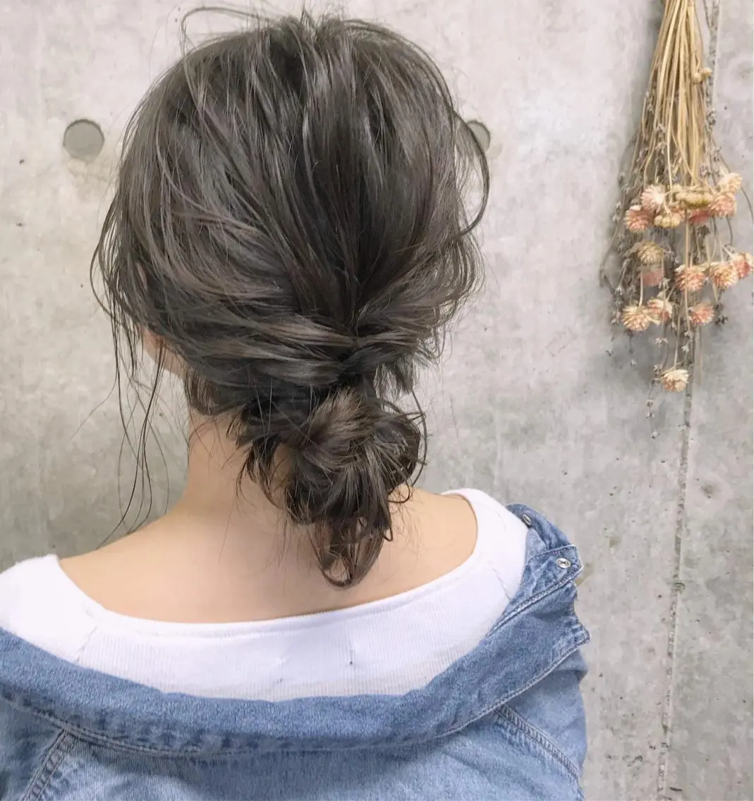 ロング カラー ヘアアレンジ お団子ヘア アッシュ Satsuki ✂︎♡のヘアスタイル
