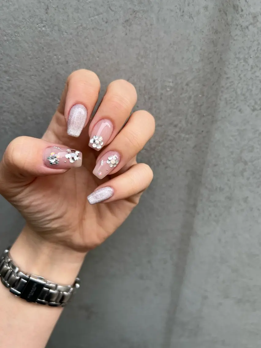 ネイル マグネットネイル 持ち込み ニュアンスネイル ストーンネイル Charme. NOBUKOのネイルデザイン