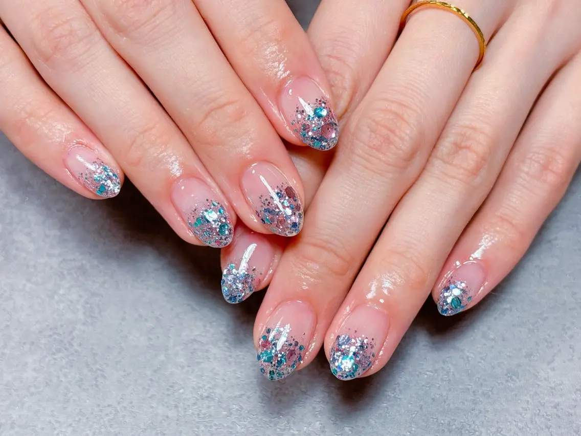 ネイル 桜ネイル フラワーネイル マグネットネイル ニュアンスネイル 春ネイル ハンドネイル ハンドケア 💫ゆか_ Nailartistのネイルデザイン