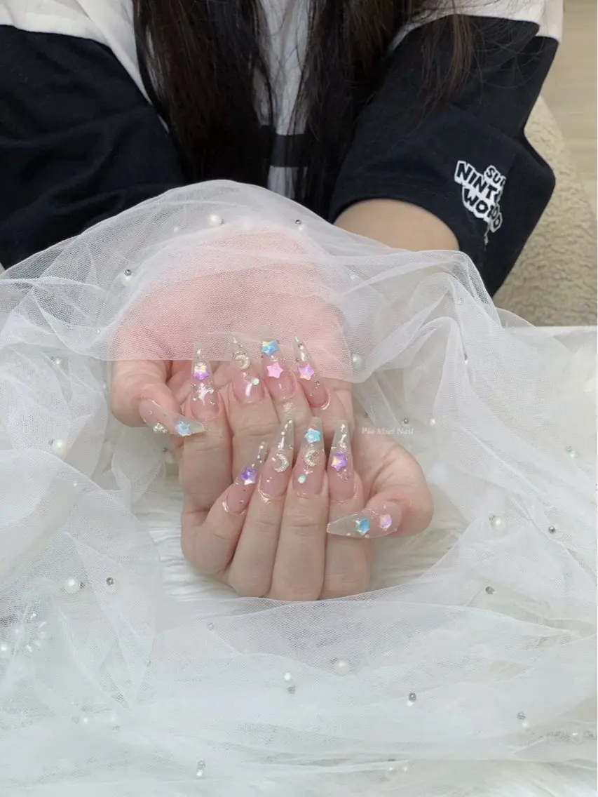 ネイル ハンドネイル HANA 長さだしのネイルデザイン