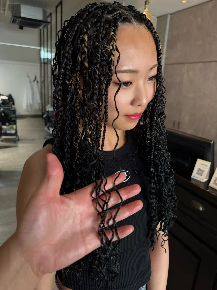ロング ヘアアレンジ 三つ編み エクステ エクステ ヘアセット BRAIDS💎愛子 大人ハイライト💎のヘアスタイル