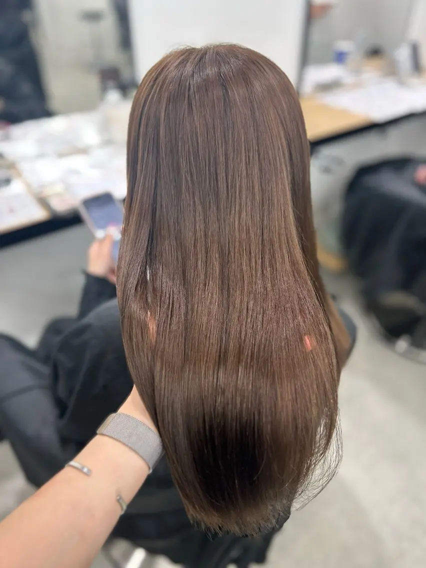 ロング カラー カット ヘアカラー トリートメント ヘアセット YUKA🤍ベージュ /ミルクティーのヘアスタイル