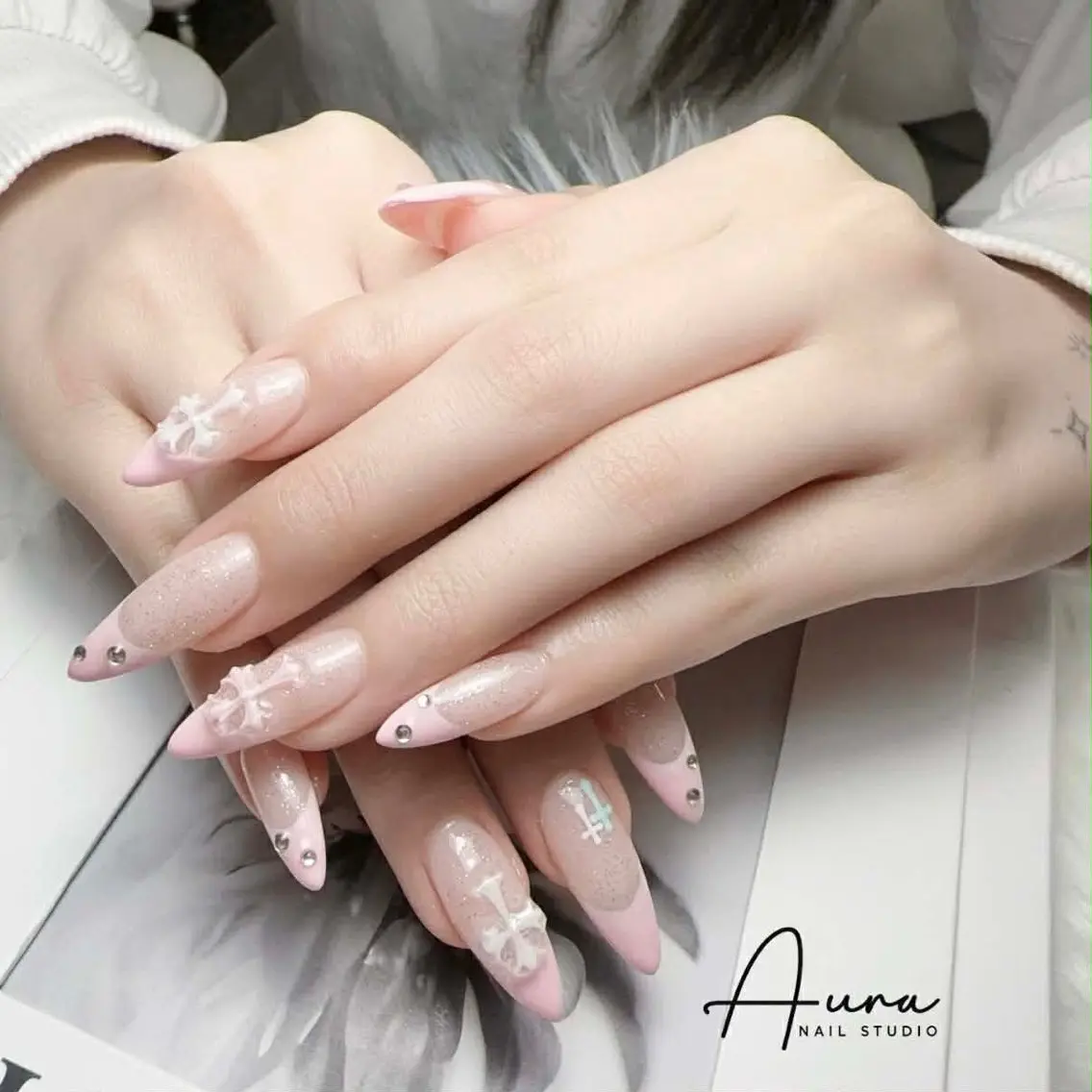 ネイル ハンドネイル Aura Nail HanNaのネイルデザイン