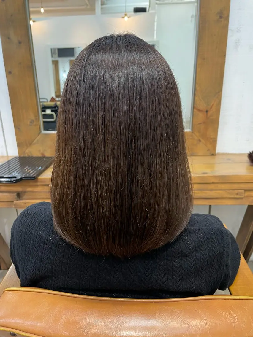 ミディアム レディースカット 川添佑斗のヘアスタイル