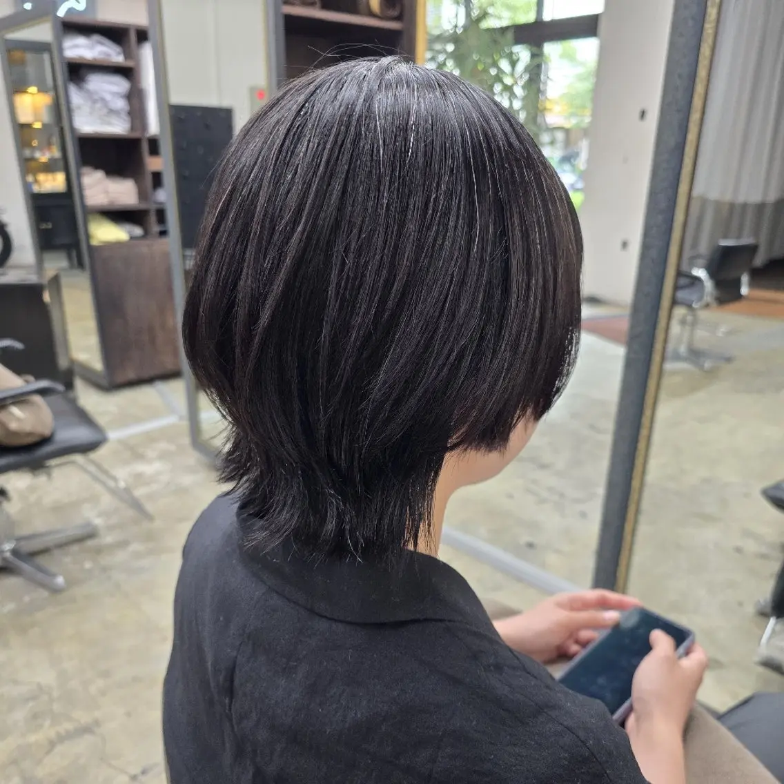 ショート カット ハヤシ マユ ✂ 府中美容室のヘアスタイル