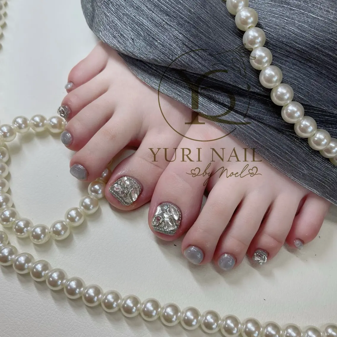 ネイル チークネイル フットネイル フレンチネイル グラデーション キラキラネイル フットネイル ハンドケア YURI Nail Funabashiのネイルデザイン