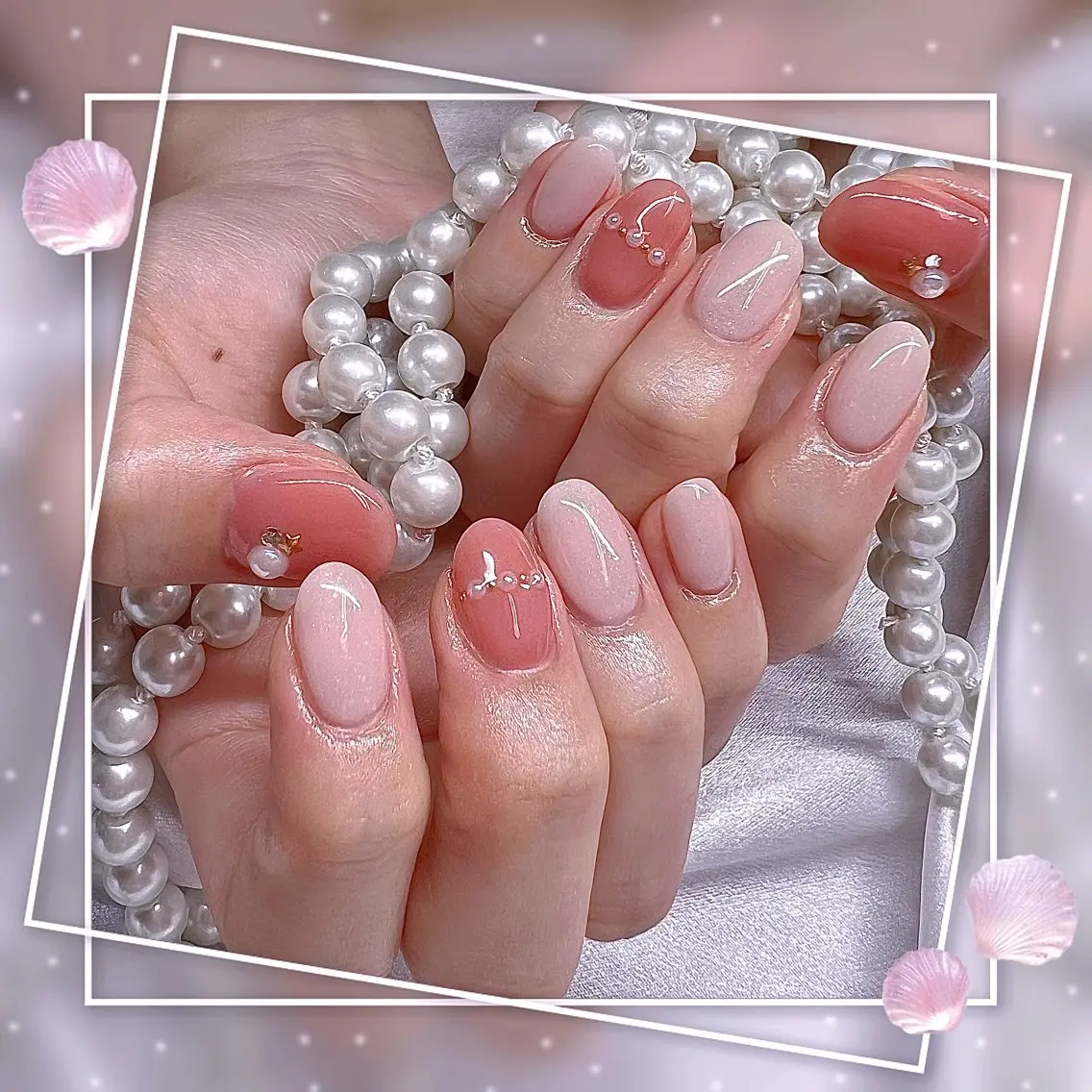 ネイル フレンチネイル キラキラネイル 韓国ネイル マグネットネイル マグネットフレンチ Chill Nailsalonのネイルデザイン