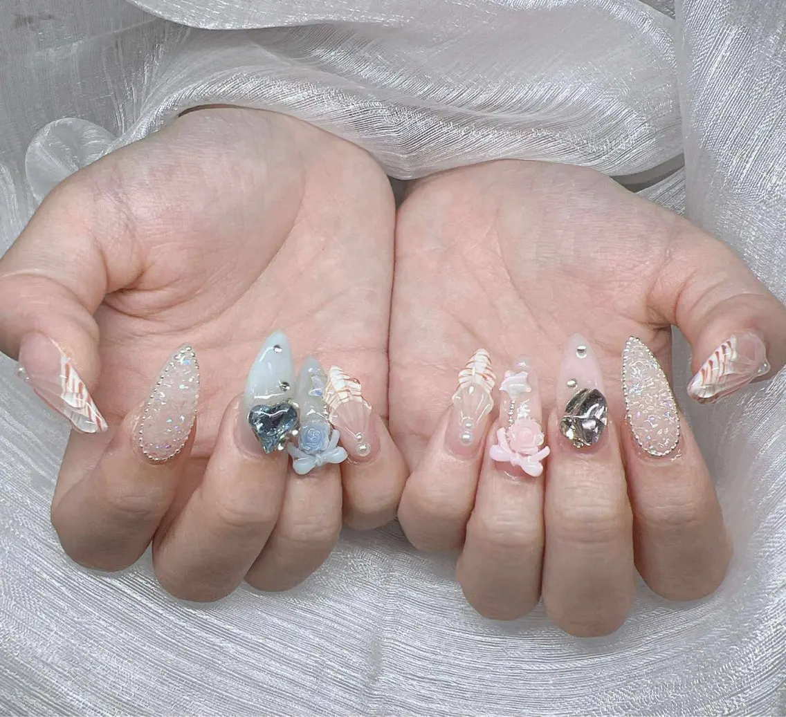 ネイル 長さ出し グラデーション 卒業式 キラキラネイル マグネットネイル ハンドネイル Lee Nailsのネイルデザイン