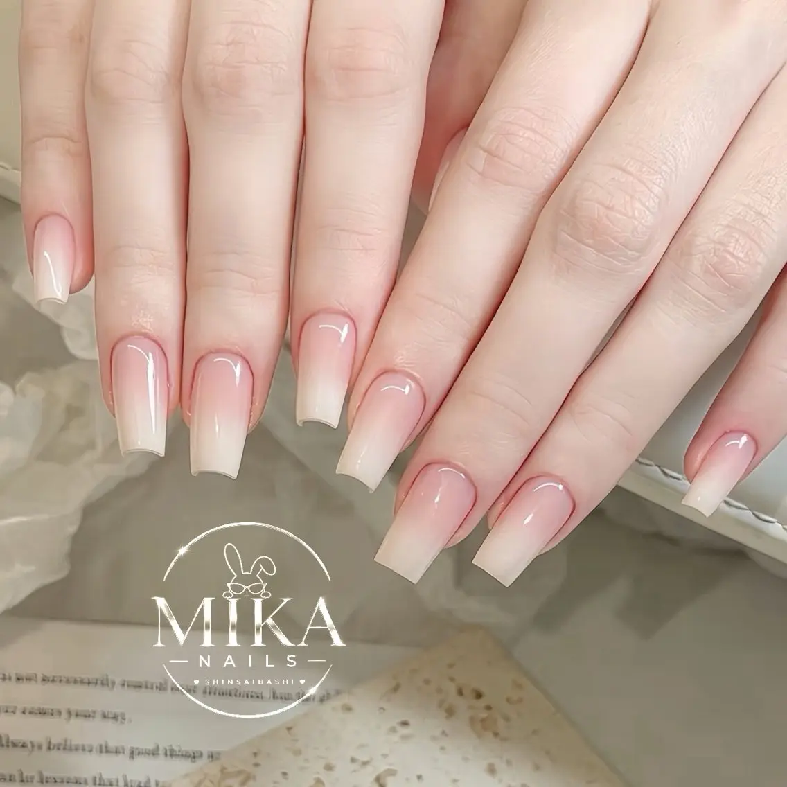 ネイル キラキラネイル 韓国ネイル ロングネイル 持ち込み シンプルネイル ハンドネイル ハンドケア Mika Nails 心斎橋のネイルデザイン