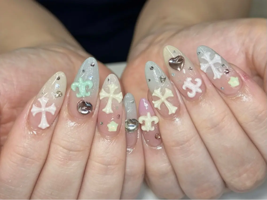 ネイル ハンドネイル mis uzuのネイルデザイン