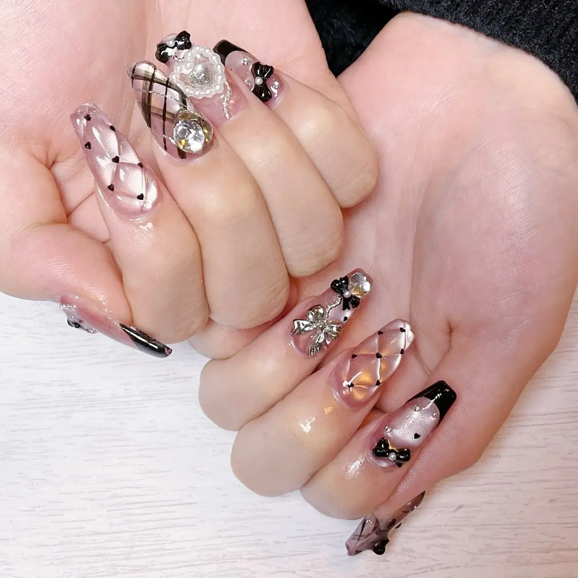 ネイル ハンドネイル 🍭Yun nail hyejin🌸のネイルデザイン