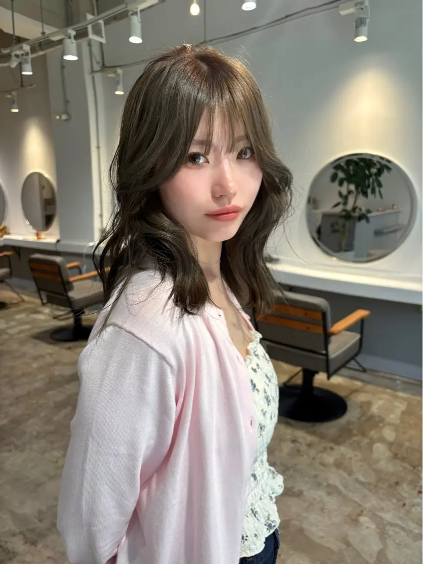 ミディアム ヘアカラー トリートメント Fev YUZUのヘアスタイル