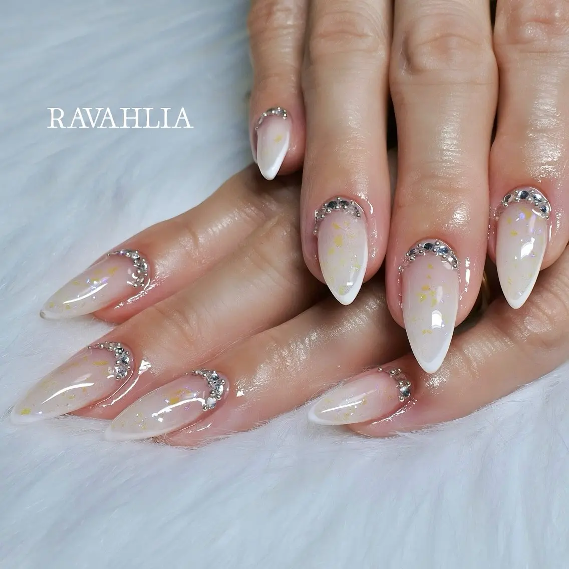 ネイル ハンドネイル nail room RAVAHLIAのネイルデザイン