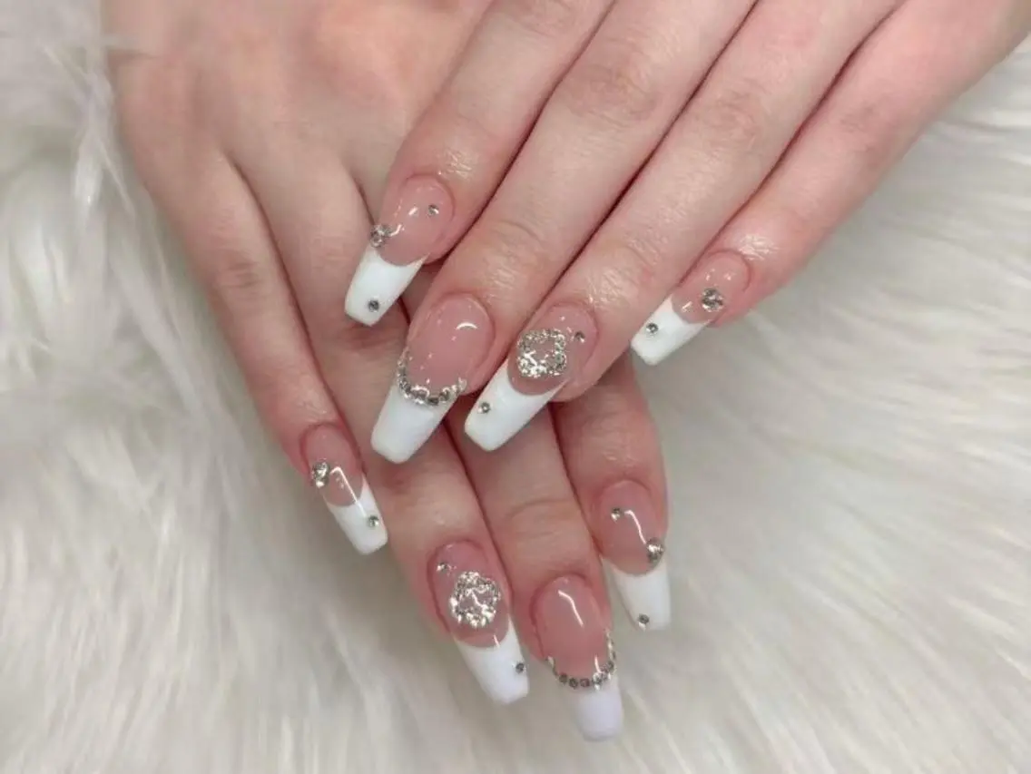 ネイル ハンドネイル ハンドケア Hana Bloom Nail💜Akiのネイルデザイン