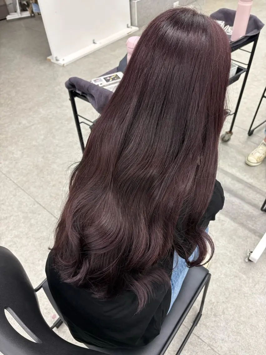 ロング カラー ヘアカラー トリートメント うる艶ワンホン/ HINANO🩶のヘアスタイル