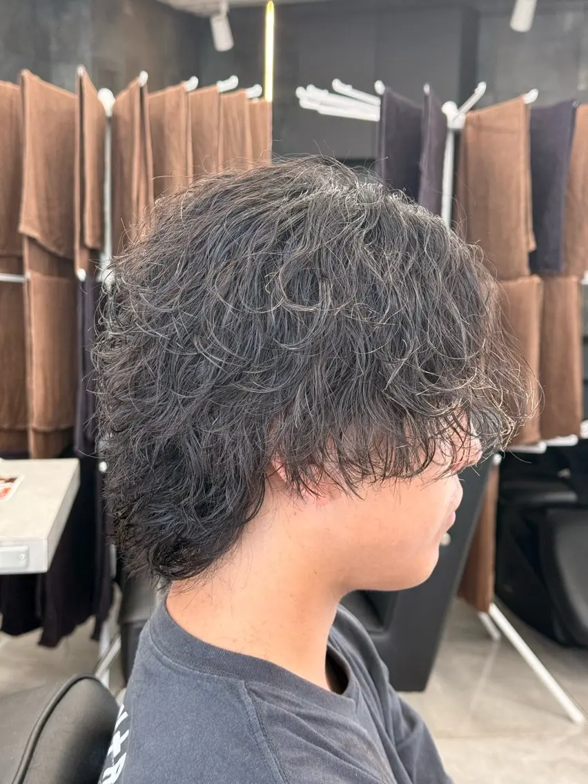 ミディアム パーマ メンズ ミディアムパーマ メンズパーマ カット パーマ 🇺🇸メンズ特化/ 四辻 凱斗🇺🇸のヘアスタイル