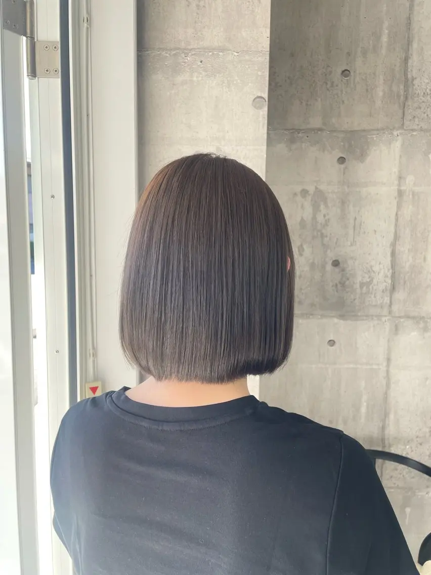 ショート カラー 透明感カラー 松村 友里圭のヘアスタイル