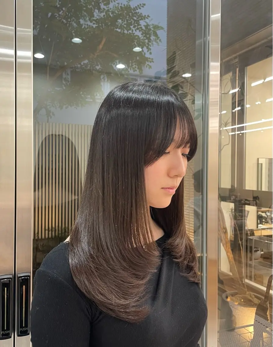 セミロング レイヤーカット 🌱 はるかのヘアスタイル