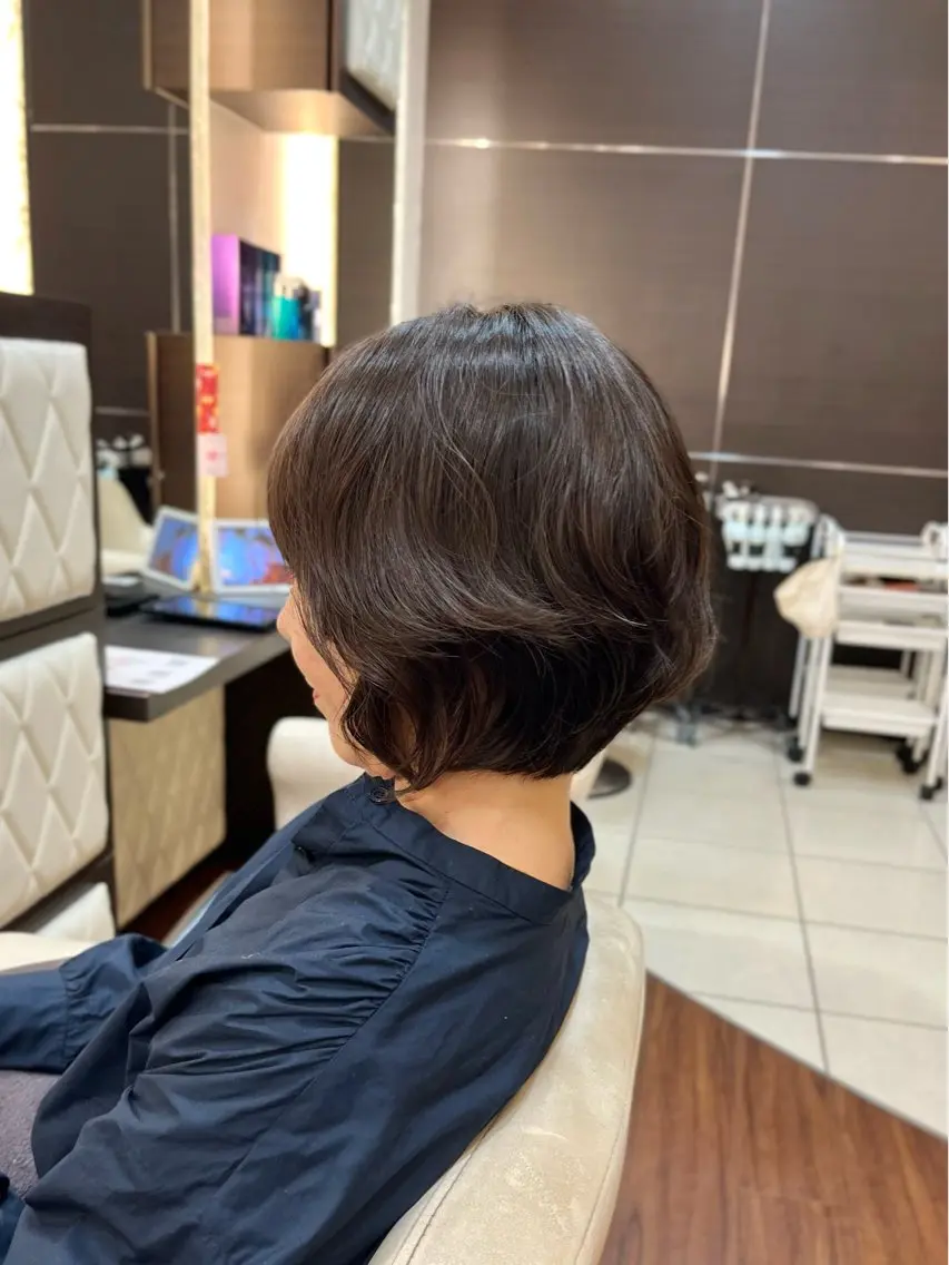 ショート ショートボブ ボブ ショートヘア レイヤー／透明感 カラー🩶ikoiのヘアスタイル