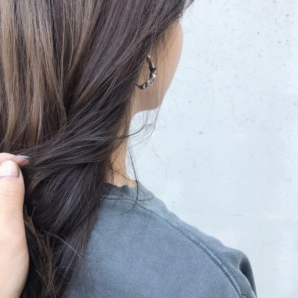 ロング カラー ヘアアレンジ ベージュカラー 透明感カラー オリーブベージュ カット ヘアカラー トリートメント 酸性縮毛矯正🧴韓国 レイヤー/髪質改善のヘアスタイル